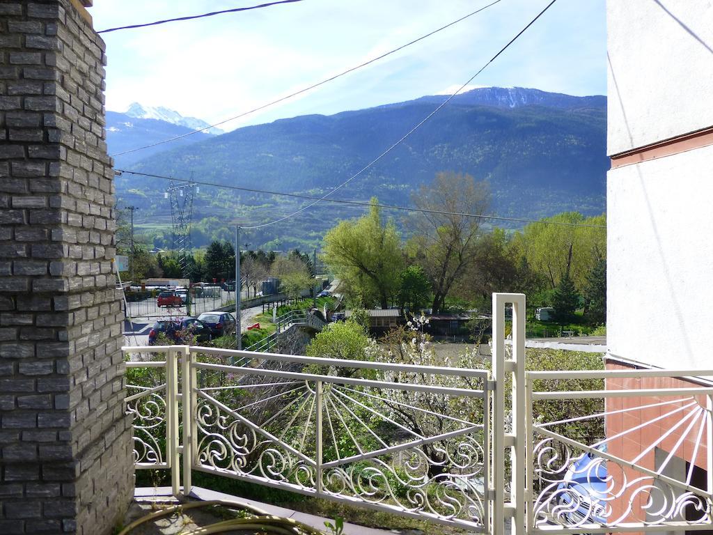 Hotel Beau Sejour Giampietro Andrea Sarre Dış mekan fotoğraf
